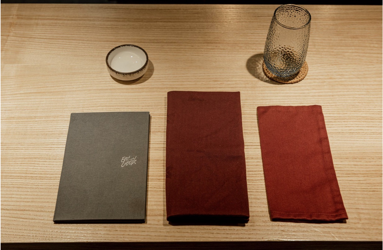 Eat and Cook table setting detail